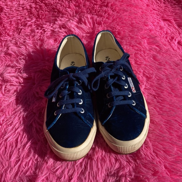 Superga deep inky blue velour Cotu round toe gum sole sneakers size 7.5 - Picture 2 of 9